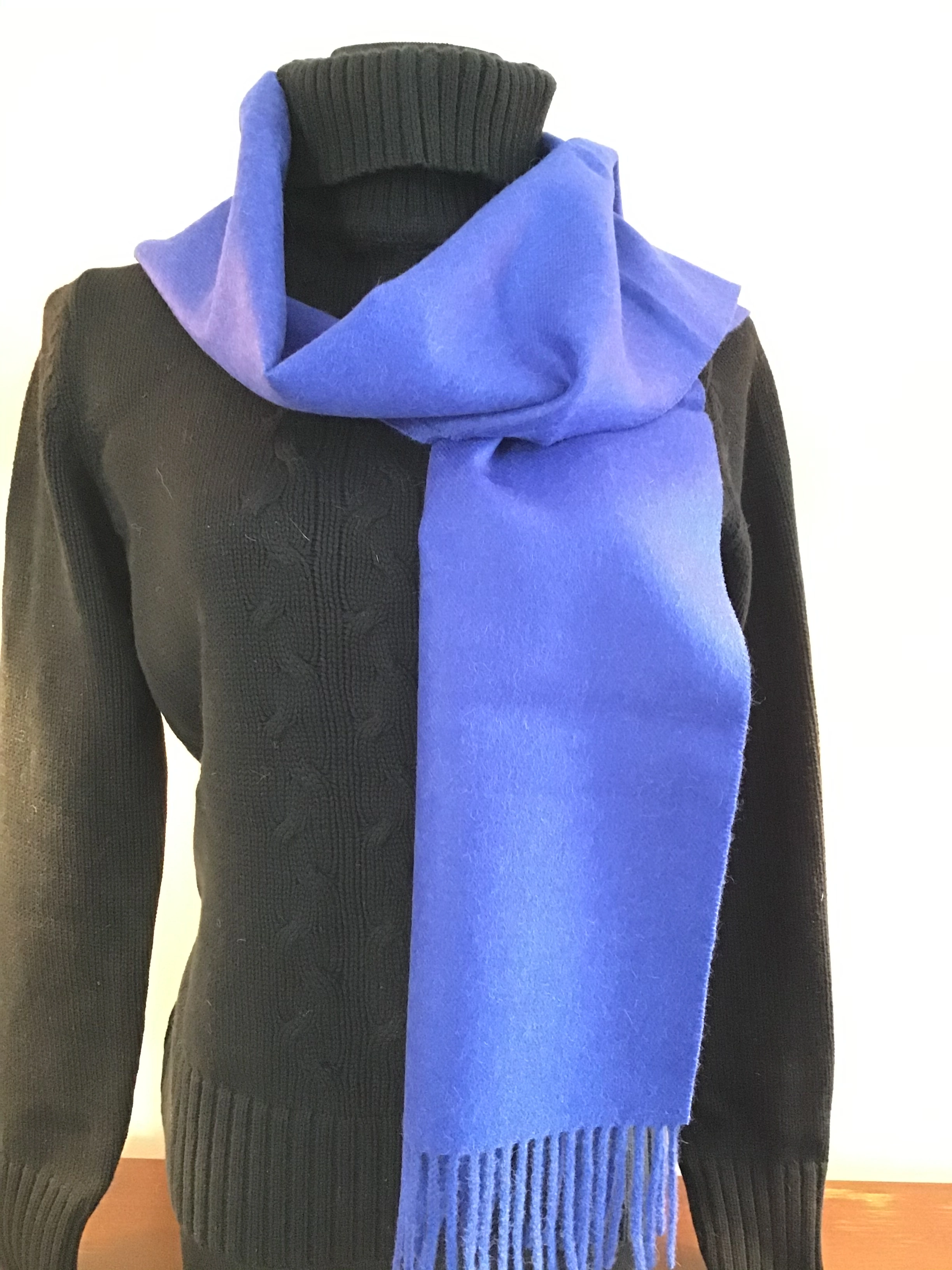 Cozy Alpaca Dream: Luxurious 100% Superfine Scarf for Winter Warmth